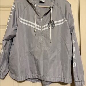Harry Potter Mens Gray Hooded Windbreaker Hogwarts Crest Half Zip Size L